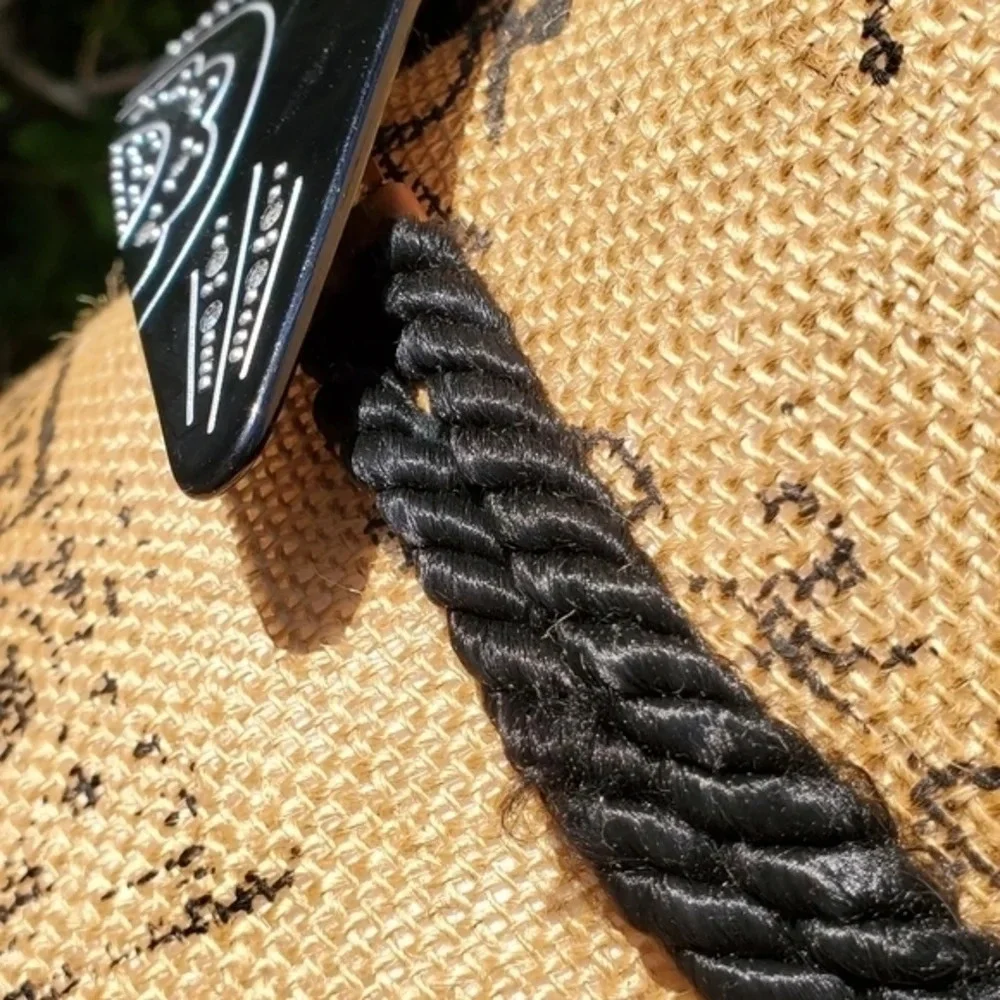1980s Black Deco Belt S‎